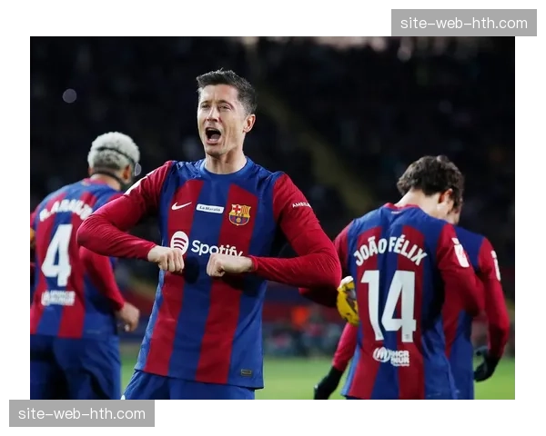 巴萨客场1比2不敌赫罗纳 争议进球致卫冕冠军让出西甲榜首